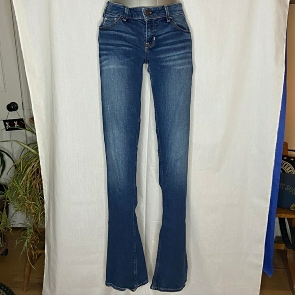 Hollister Blue Jeans Dark Wash Women's Size 3 Waist 26" Length 33" Boot Cut EUC - Picture 5 of 10